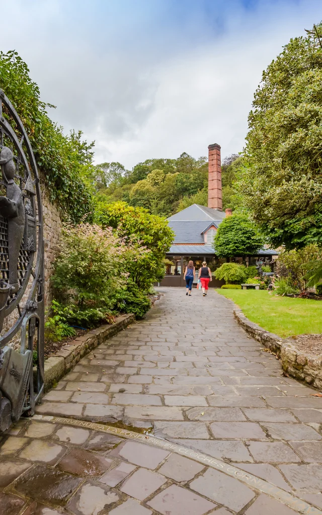 Bell Foundry Entree Anibas Fotografie